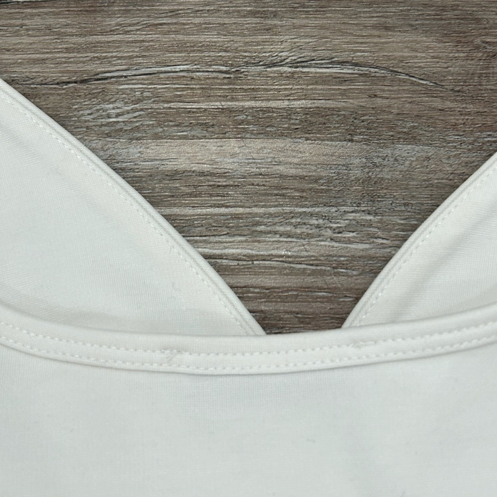 Babaton Cropped Tank - Picture 3 of 3